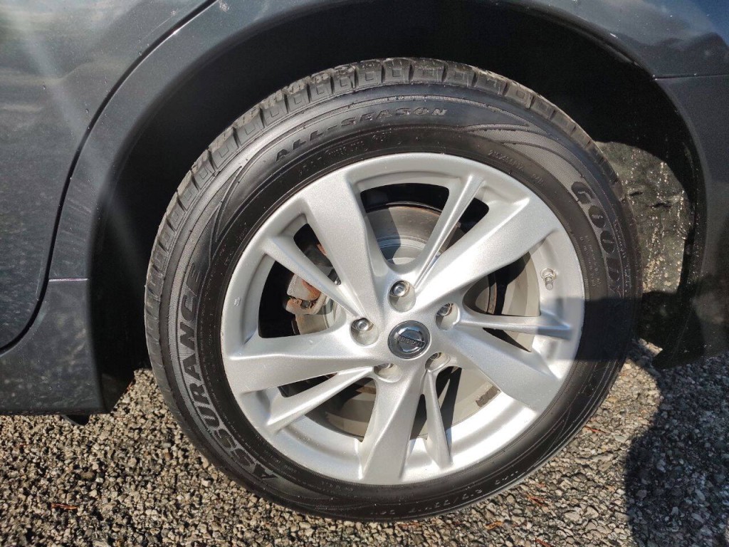 2013 Nissan Altima Image 10