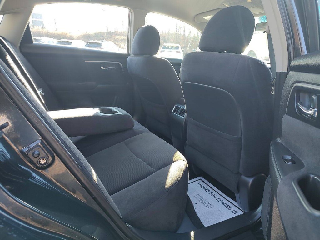 2013 Nissan Altima Image 16