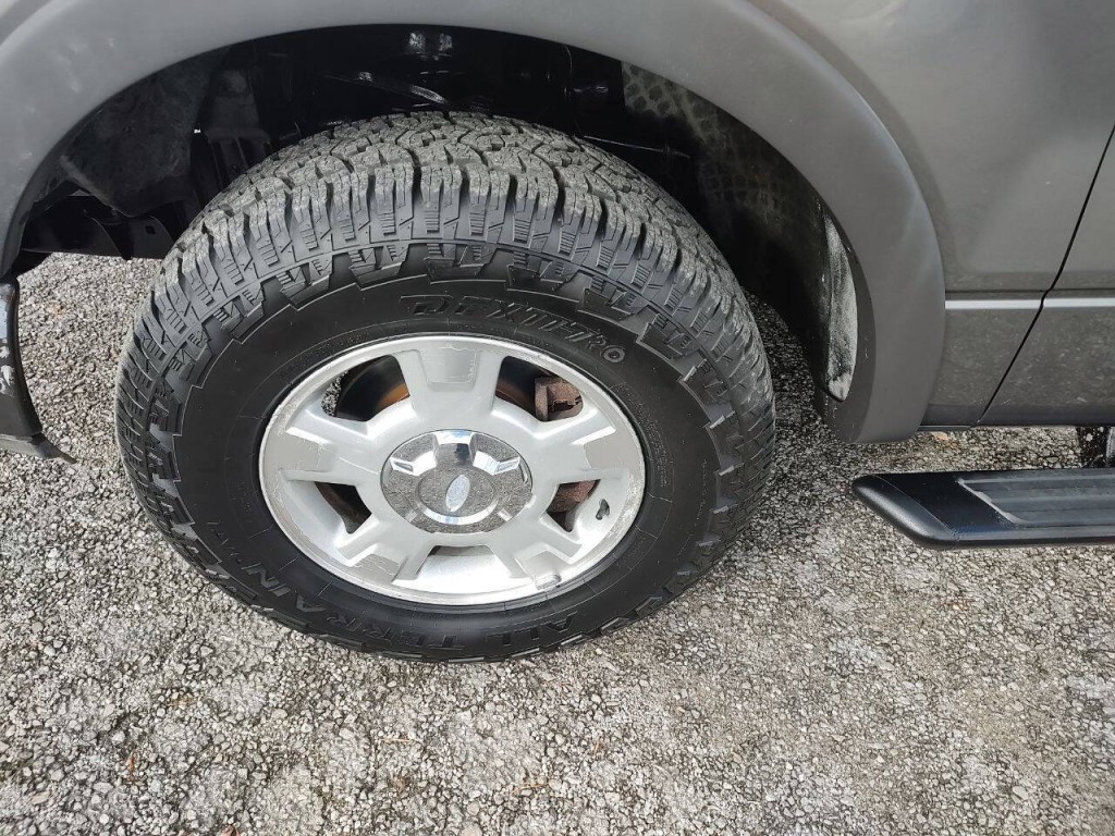 2004 Ford F-150 Image 10