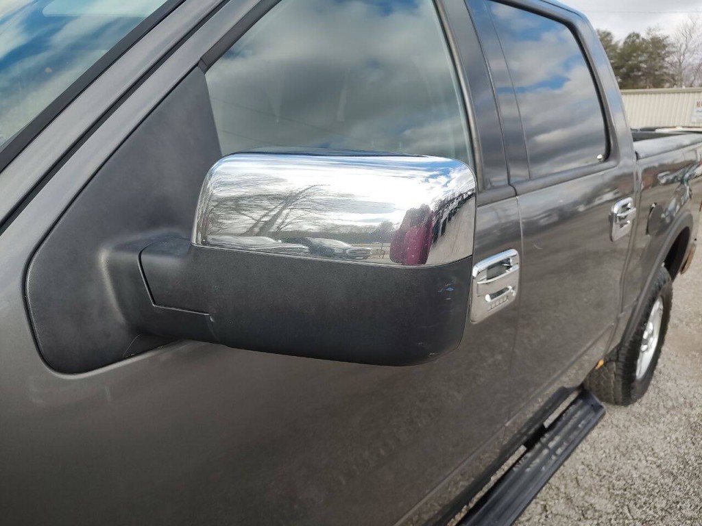 2004 Ford F-150 Image 12