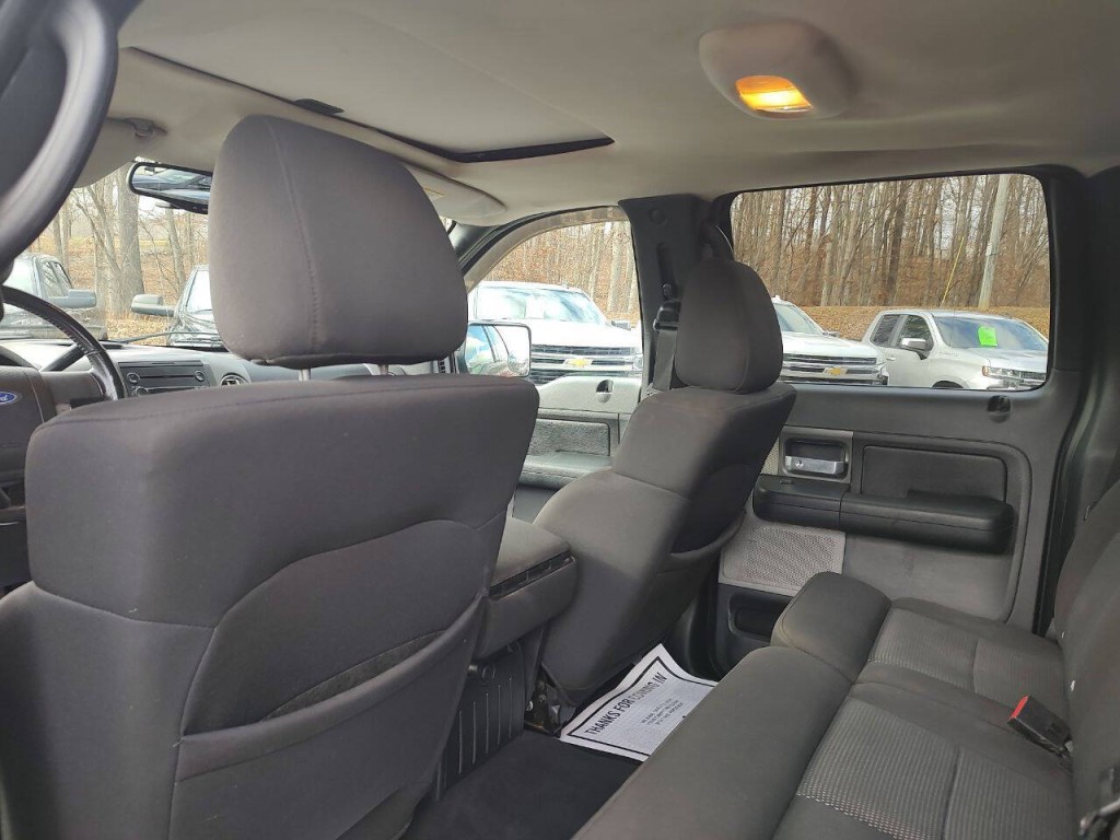 2004 Ford F-150 Image 28