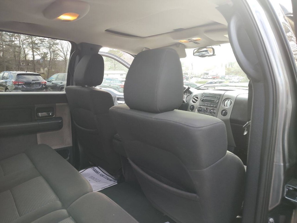 2004 Ford F-150 Image 31