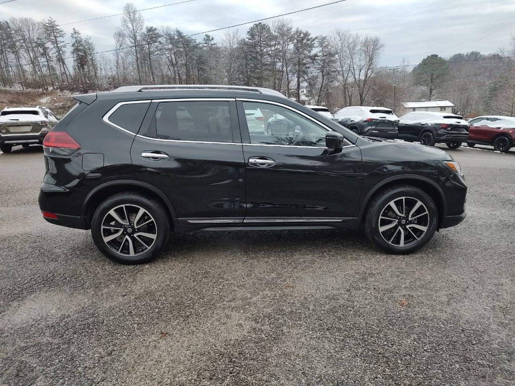 2019 Nissan Rogue Image 9