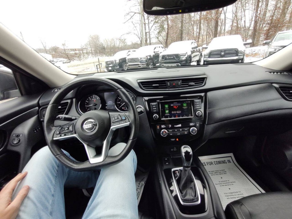 2019 Nissan Rogue Image 14