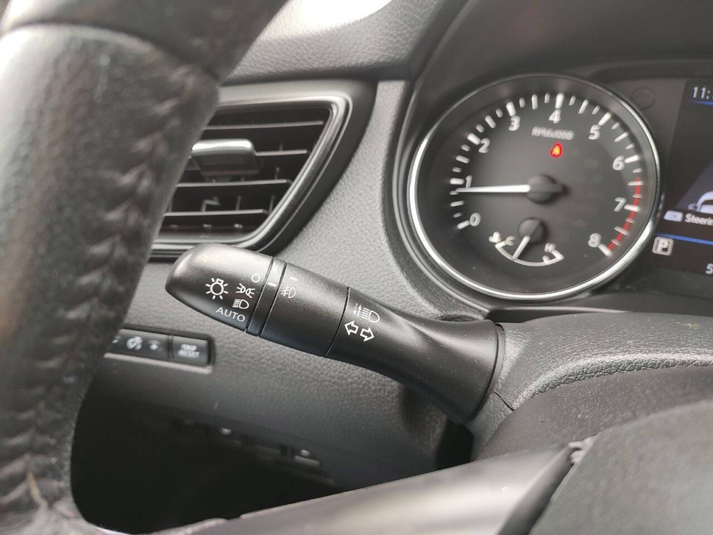 2019 Nissan Rogue Image 16