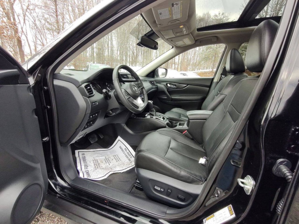 2019 Nissan Rogue Image 31