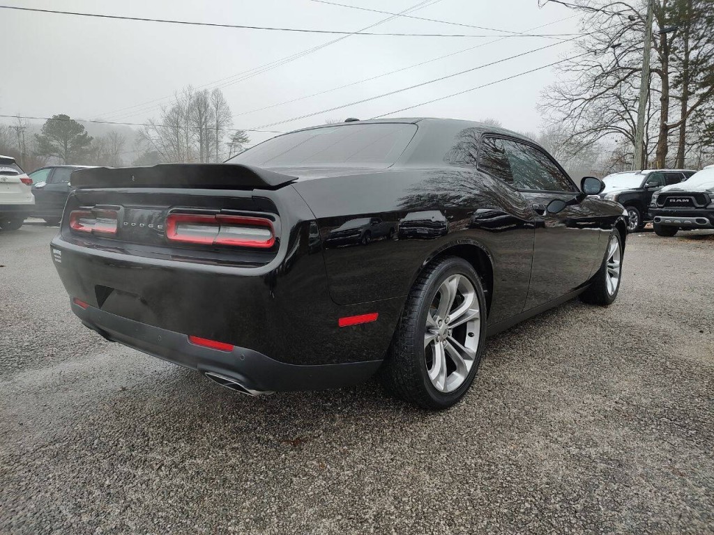 2020 Dodge Challenger Image 5