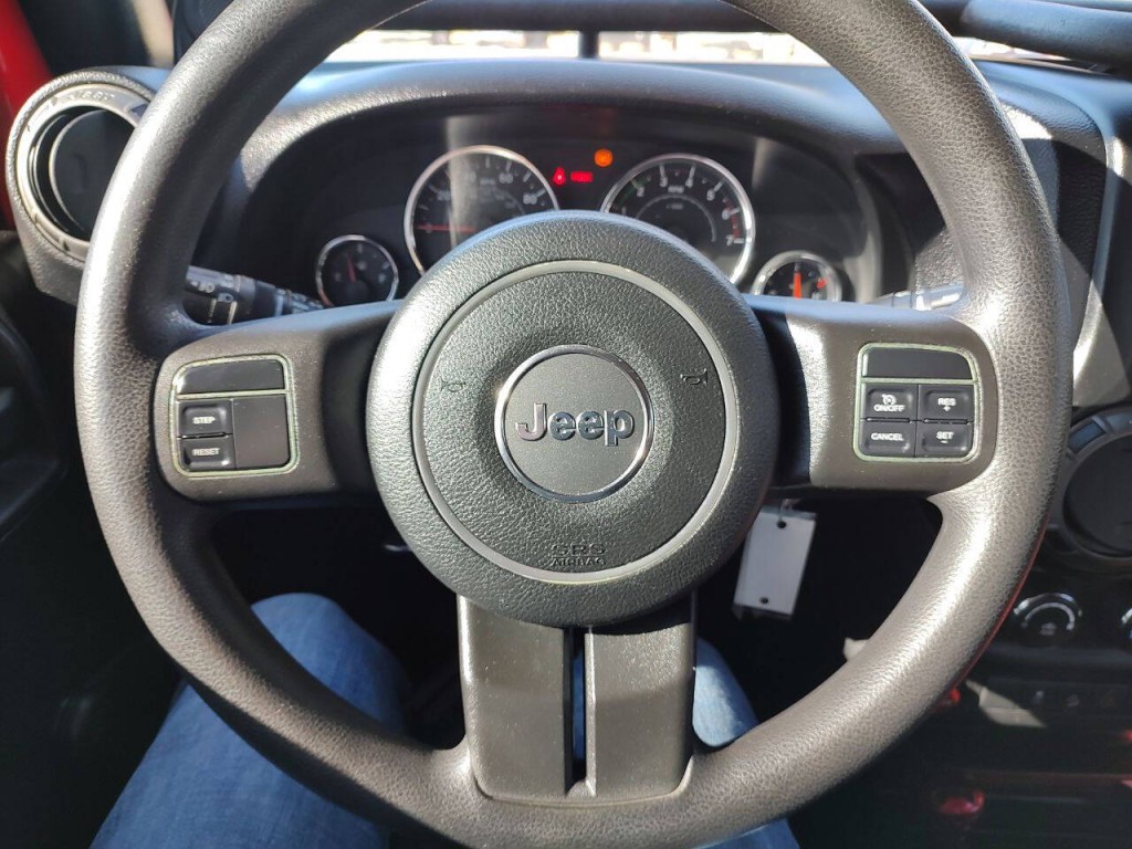 2011 Jeep Wrangler Image 19