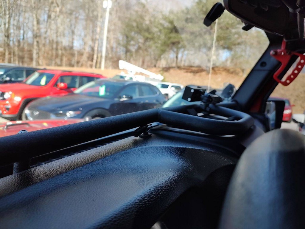 2011 Jeep Wrangler Image 24