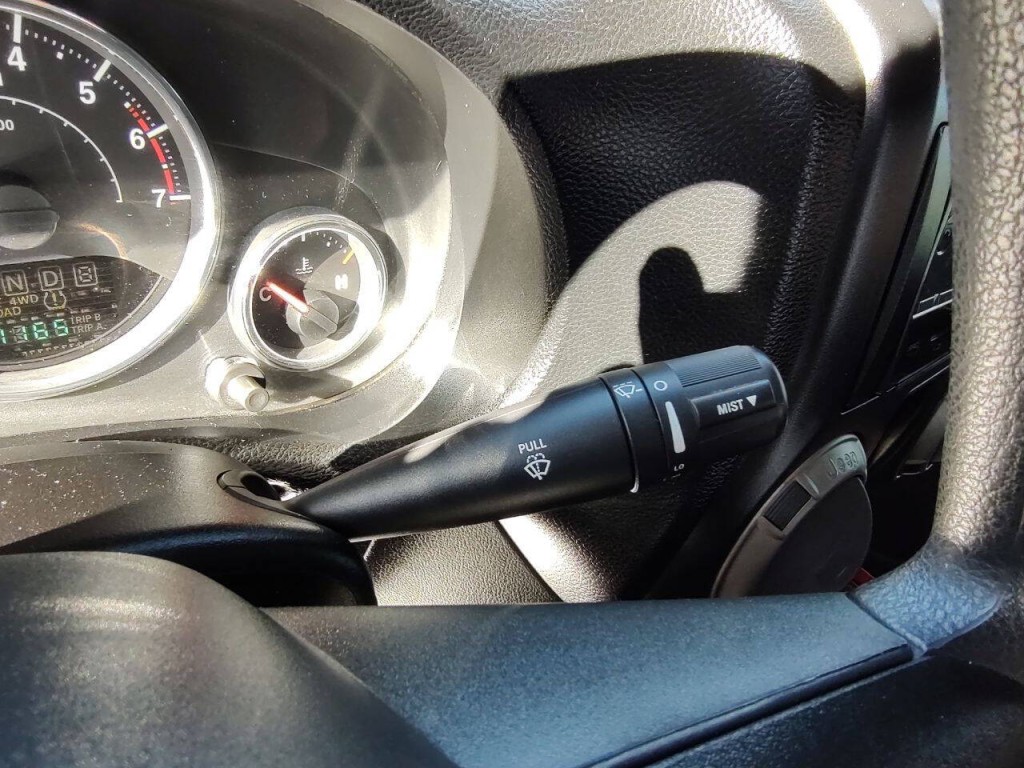 2011 Jeep Wrangler Image 30