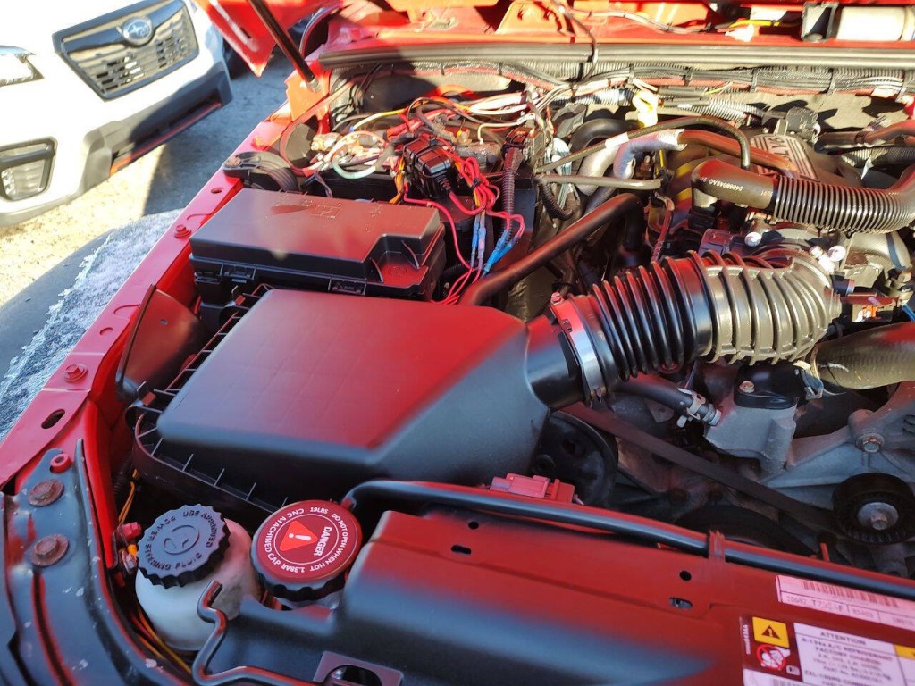 2011 Jeep Wrangler Image 32