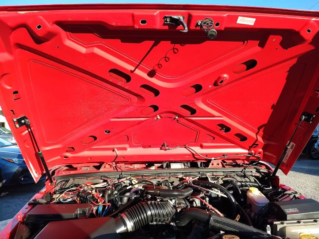 2011 Jeep Wrangler Image 34