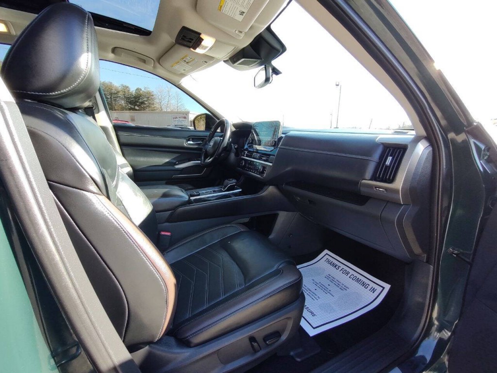 2022 Nissan Pathfinder Image 18
