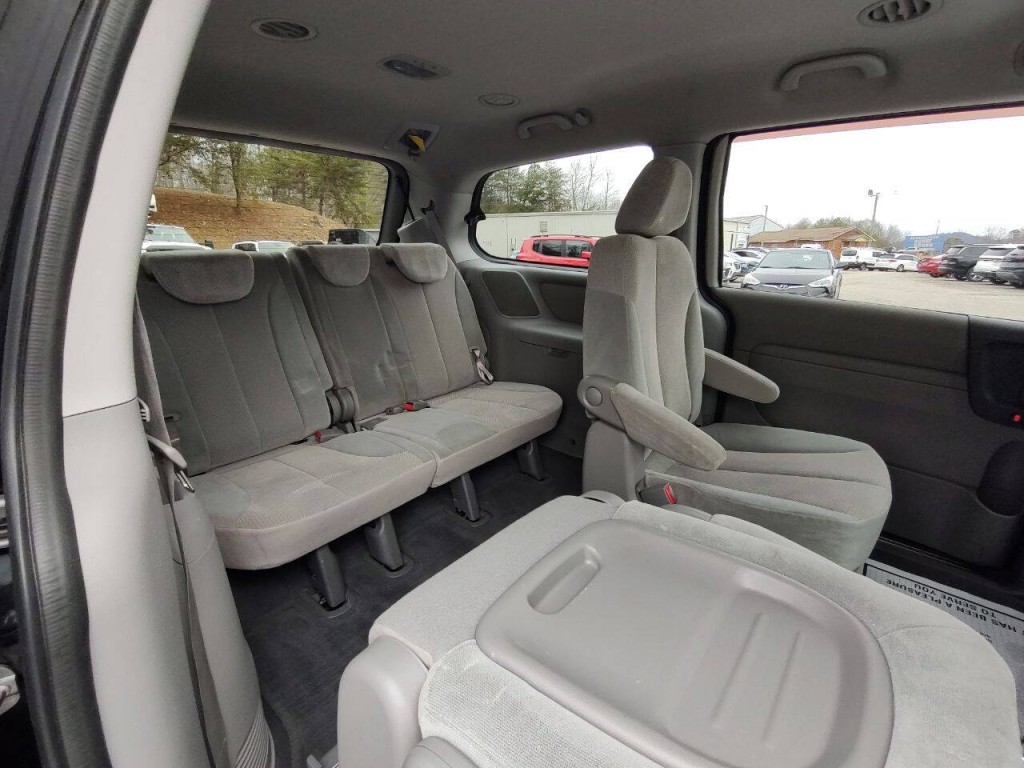2012 Kia Sedona Image 15