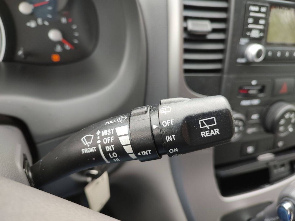 2012 Kia Sedona Image 30