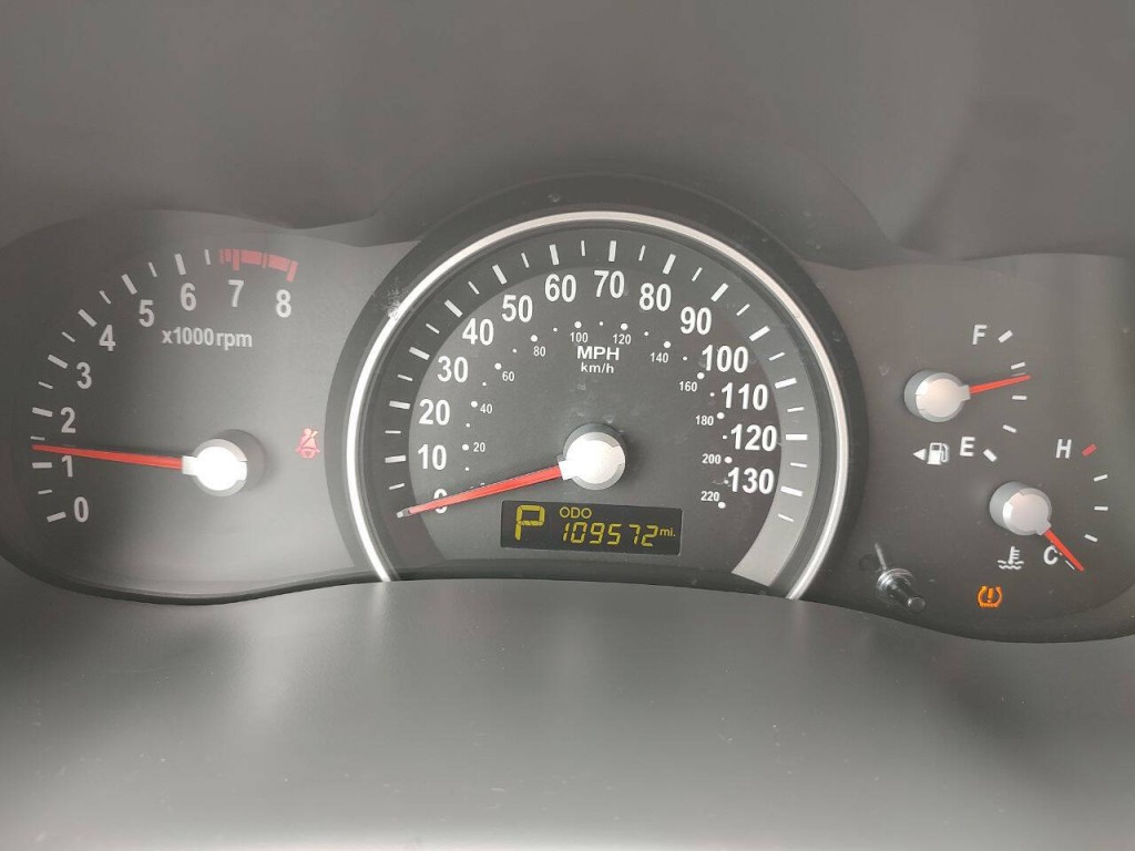 2012 Kia Sedona Image 31