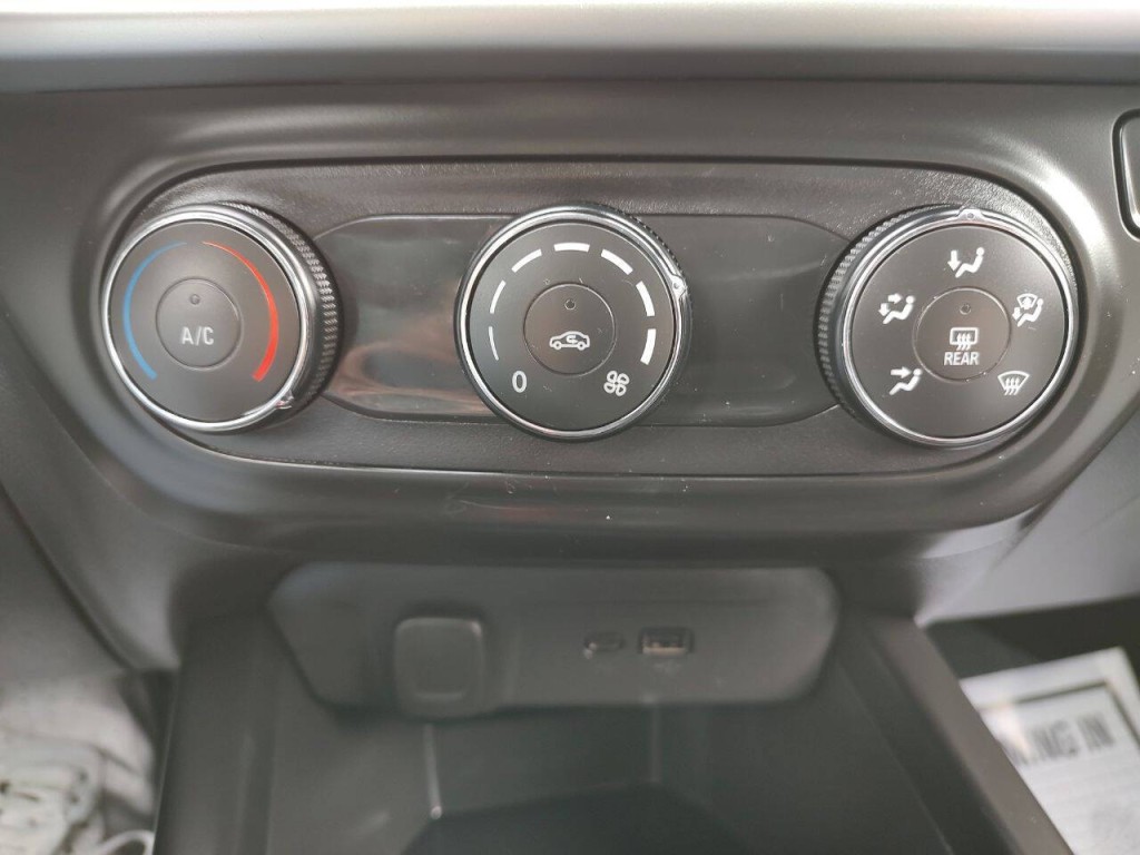 2025 Chevrolet Trax Image 30