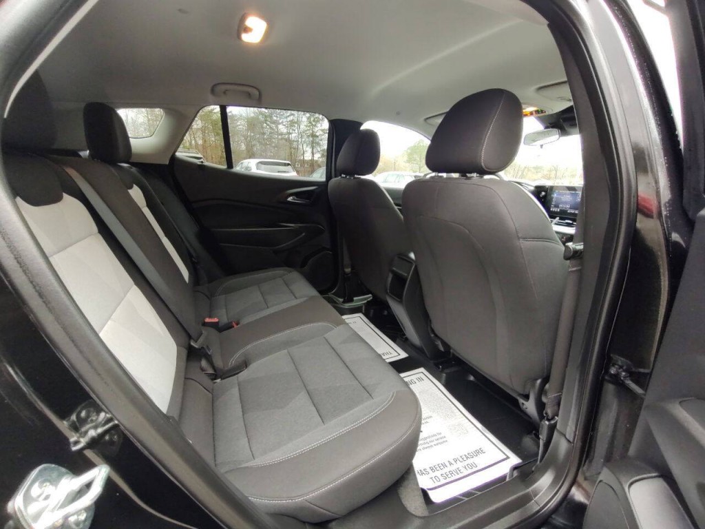 2025 Chevrolet Trax Image 14