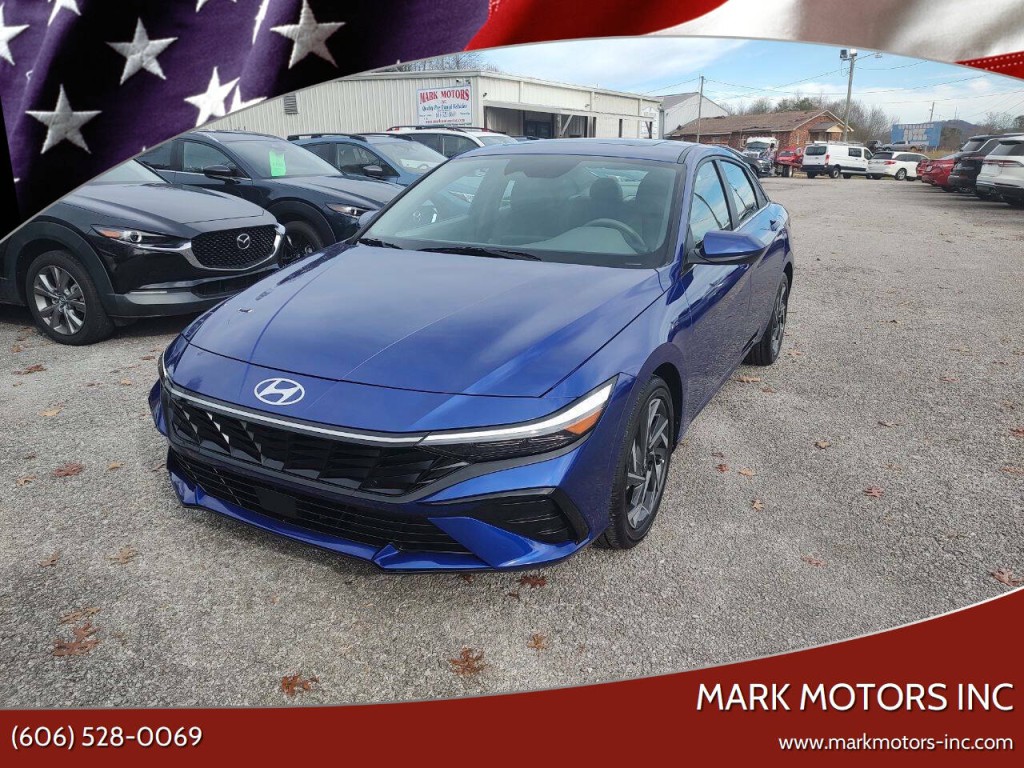 2025 Hyundai Elantra Image 1