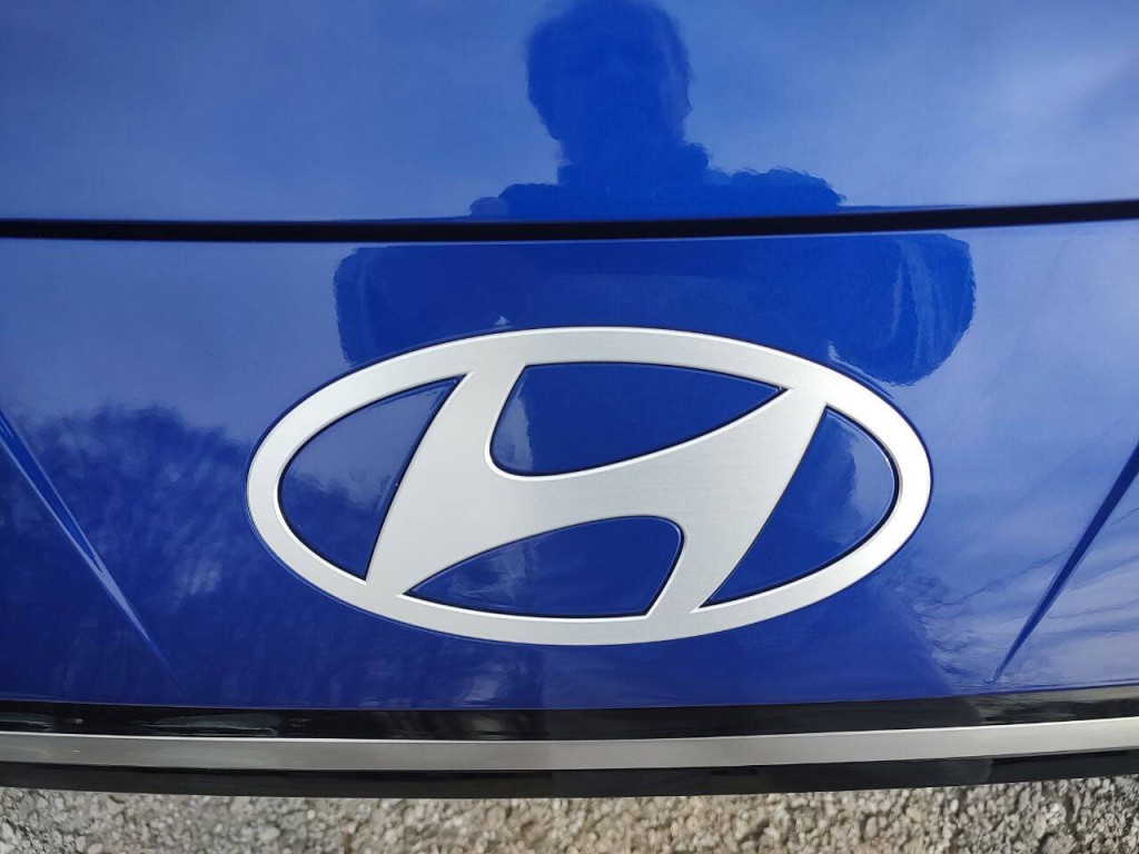 2025 Hyundai Elantra Image 12