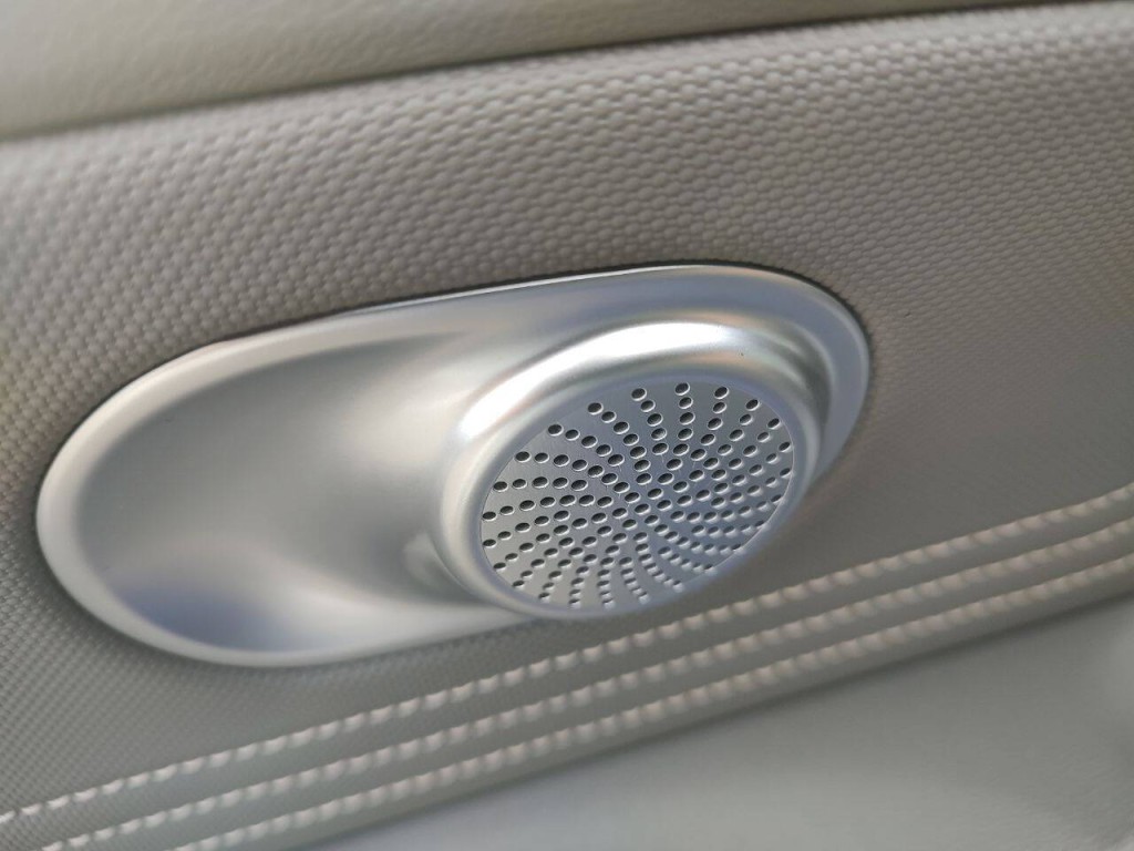 2025 Hyundai Elantra Image 18