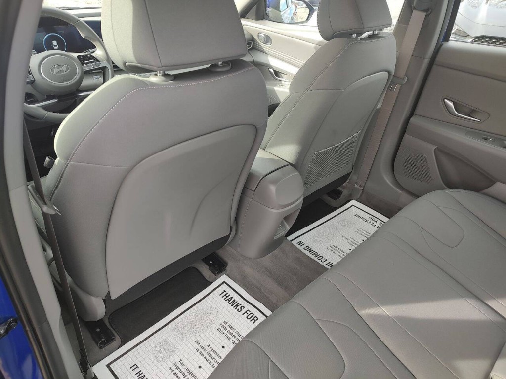 2025 Hyundai Elantra Image 20
