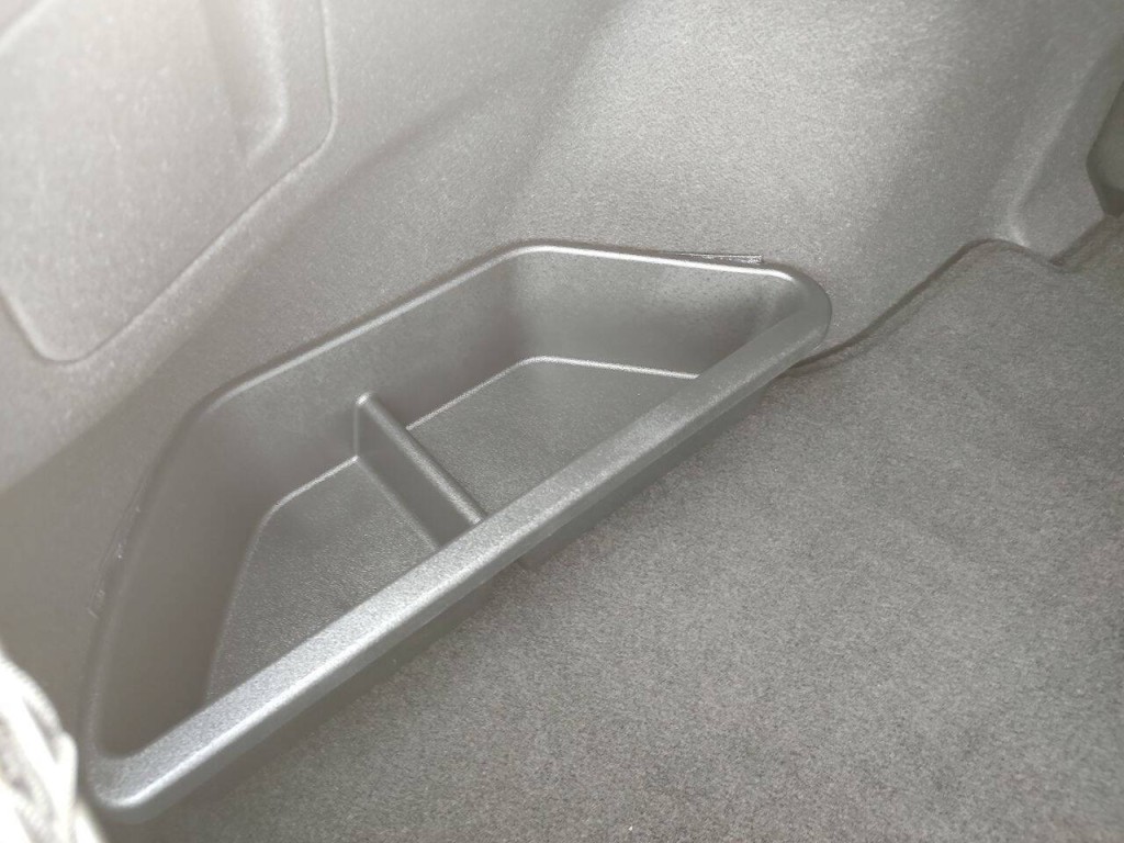 2025 Hyundai Elantra Image 23