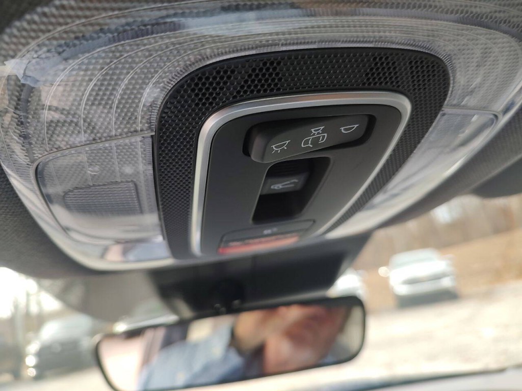 2025 Hyundai Elantra Image 32