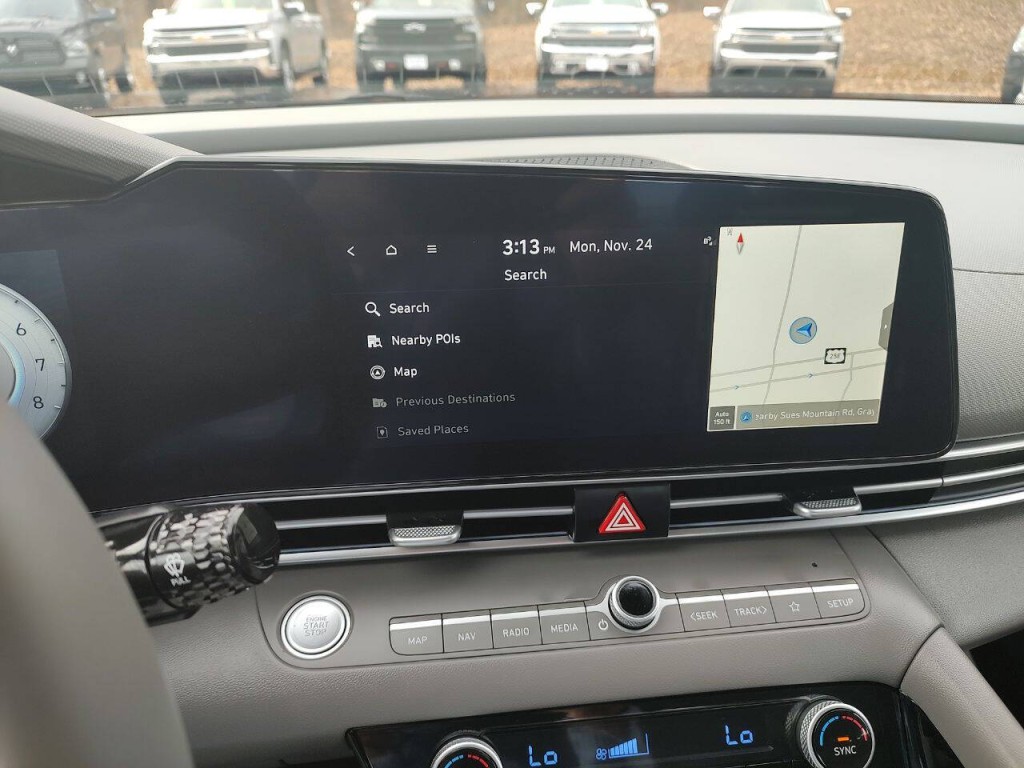 2025 Hyundai Elantra Image 33