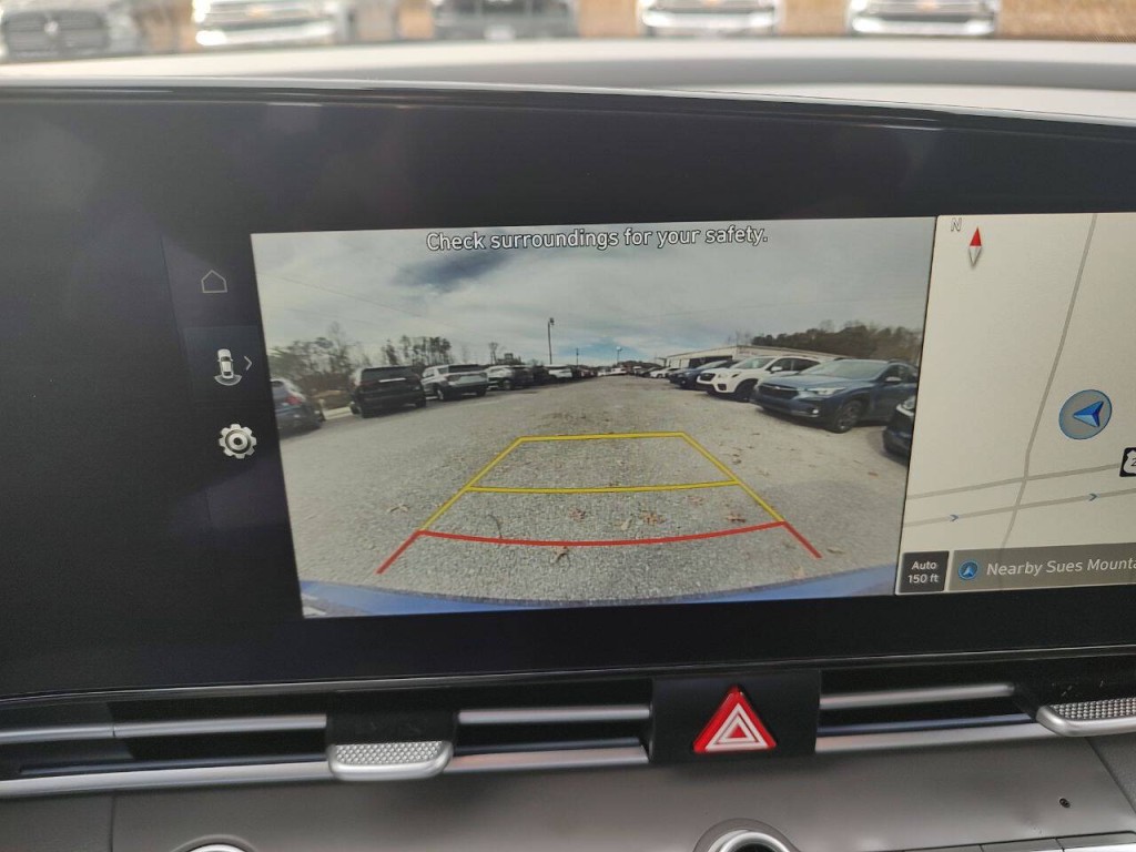 2025 Hyundai Elantra Image 34