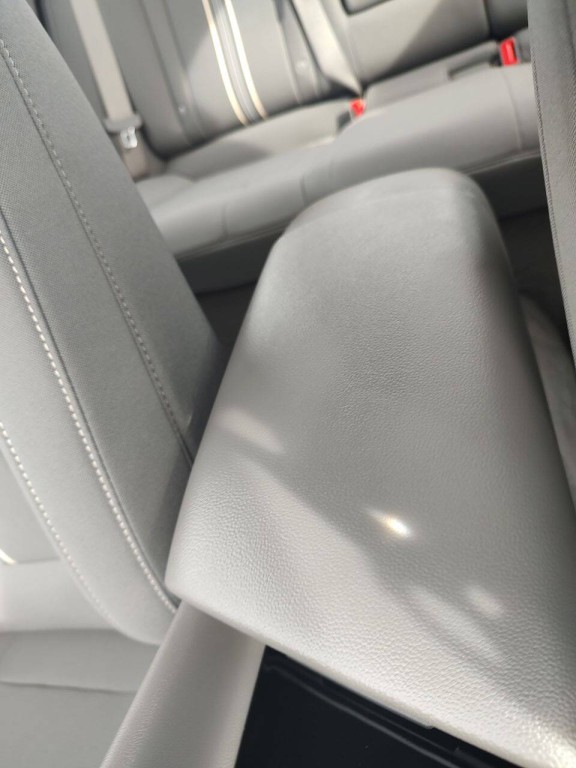 2025 Hyundai Elantra Image 38