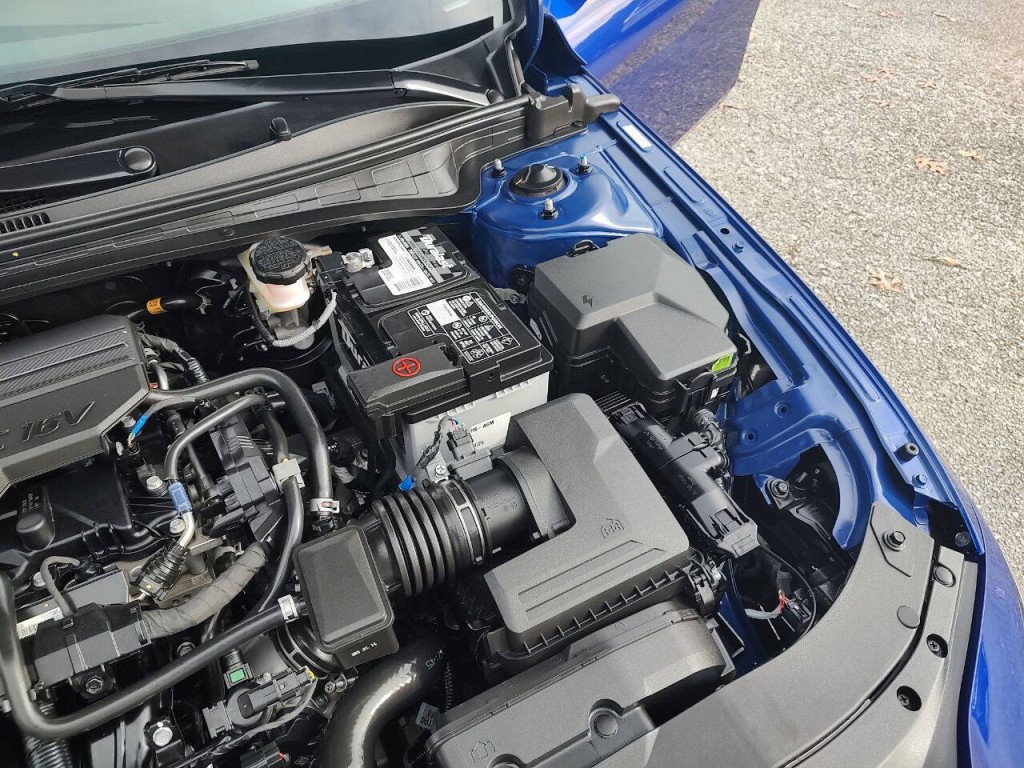 2025 Hyundai Elantra Image 45