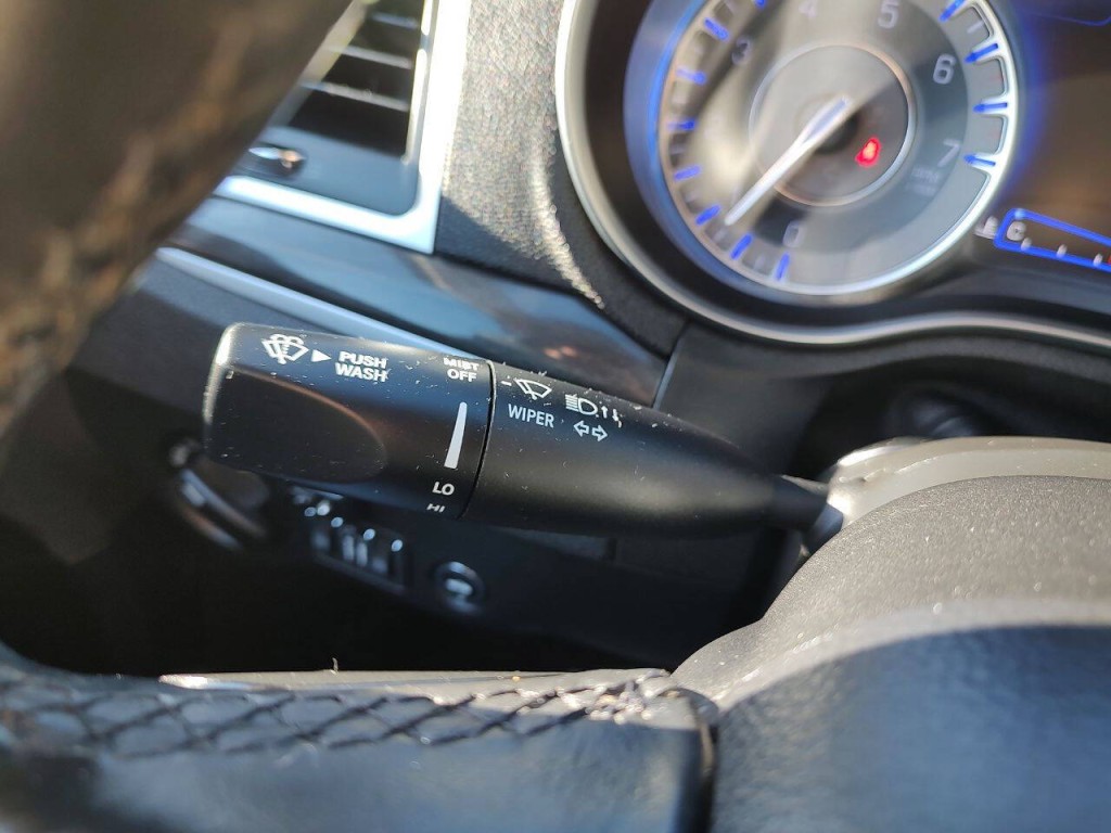 2020 Chrysler 300 Image 24