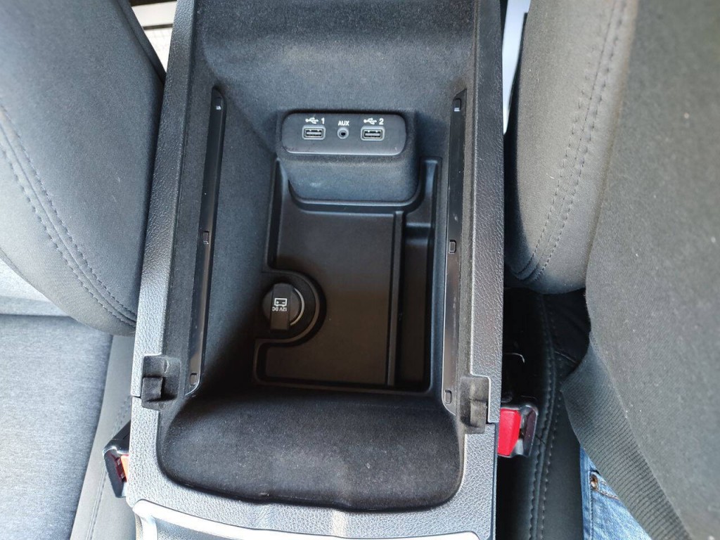 2020 Chrysler 300 Image 27