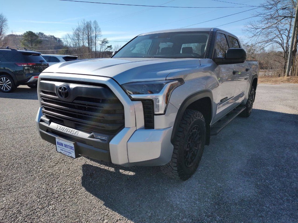 2024 Toyota Tundra Image 2