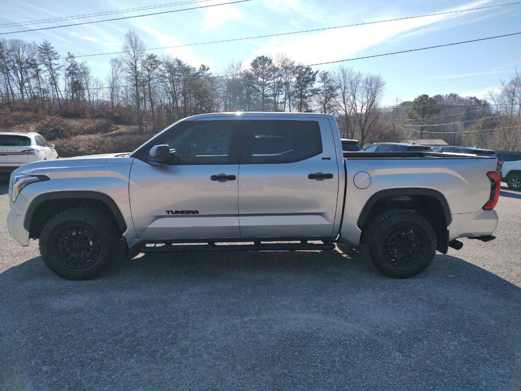 2024 Toyota Tundra Image 9