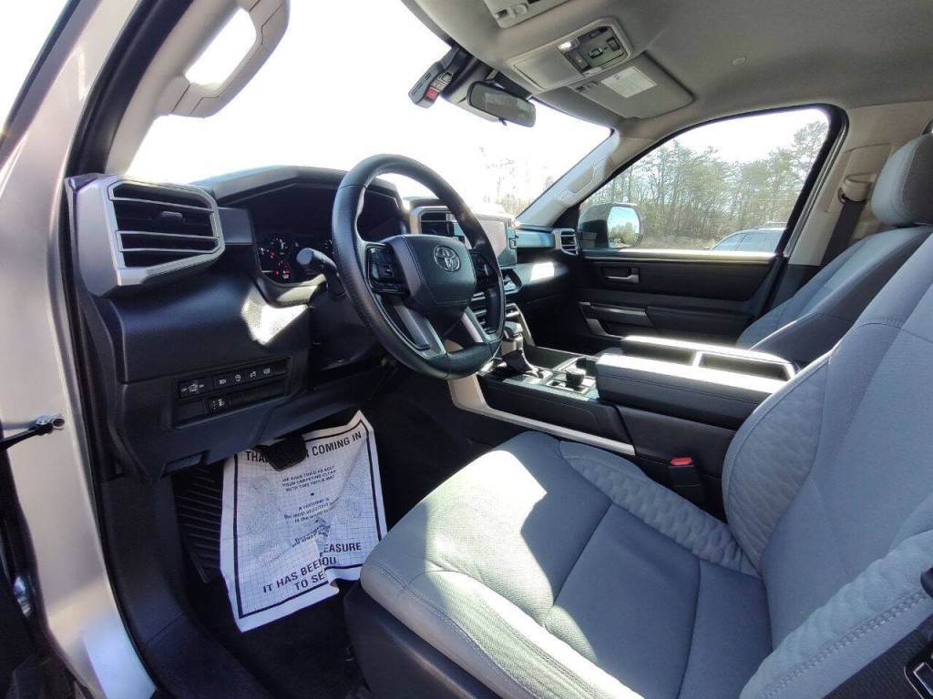2024 Toyota Tundra Image 16