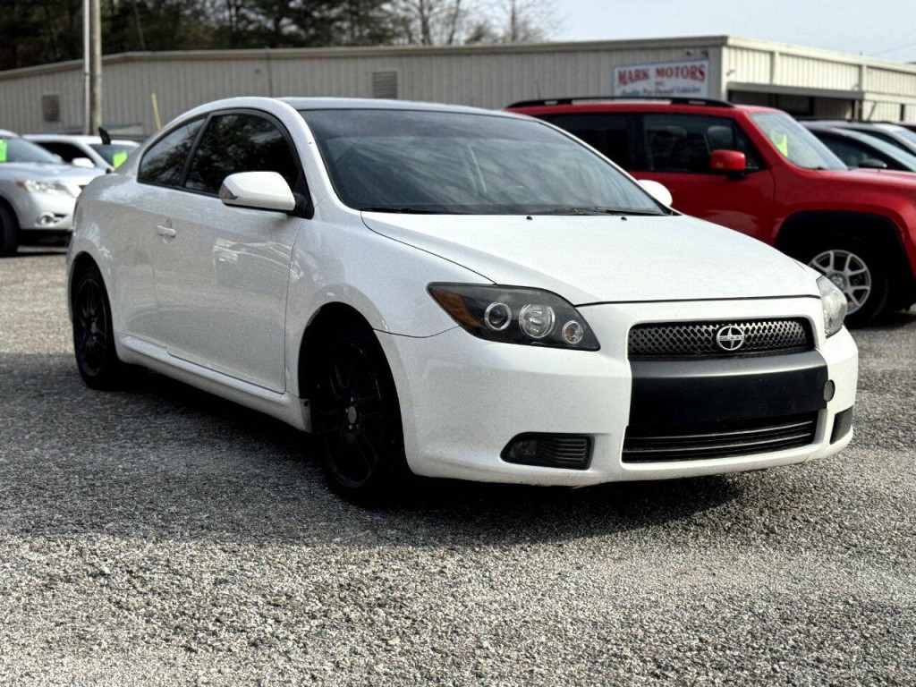 2010 Scion tC Image 4
