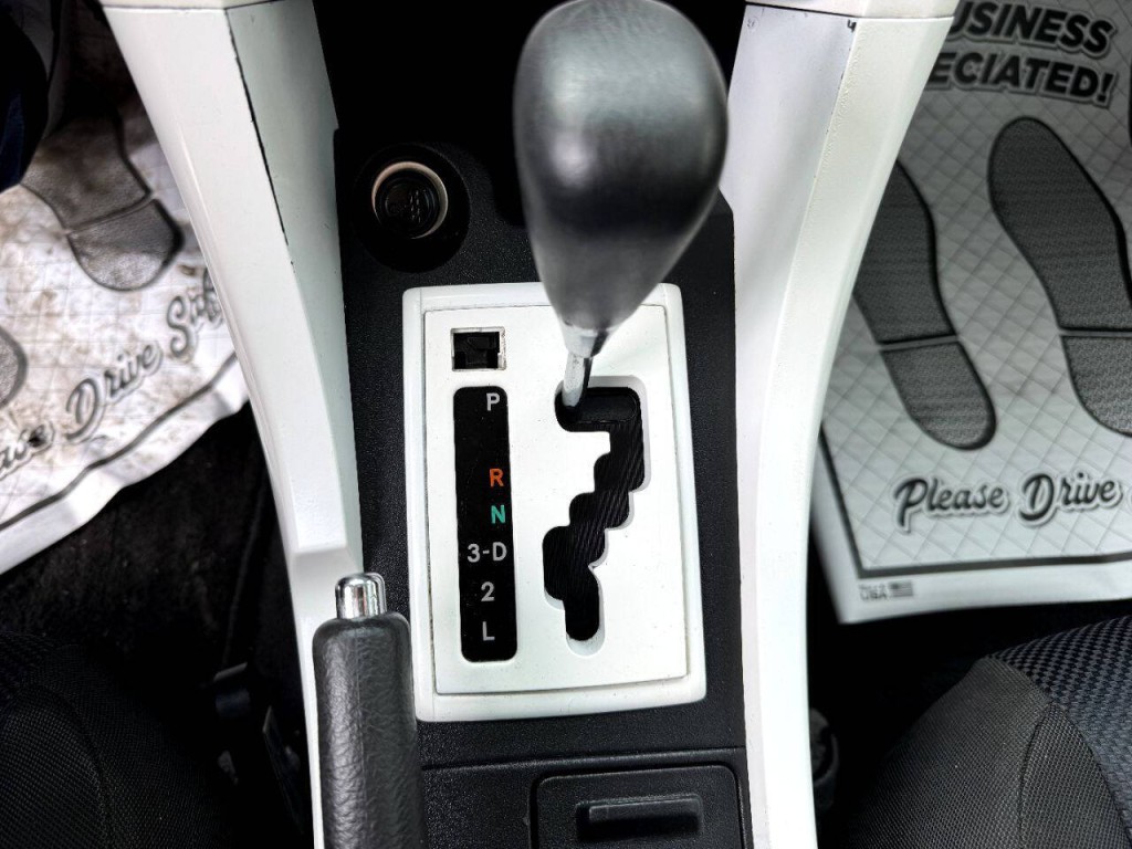 2010 Scion tC Image 17