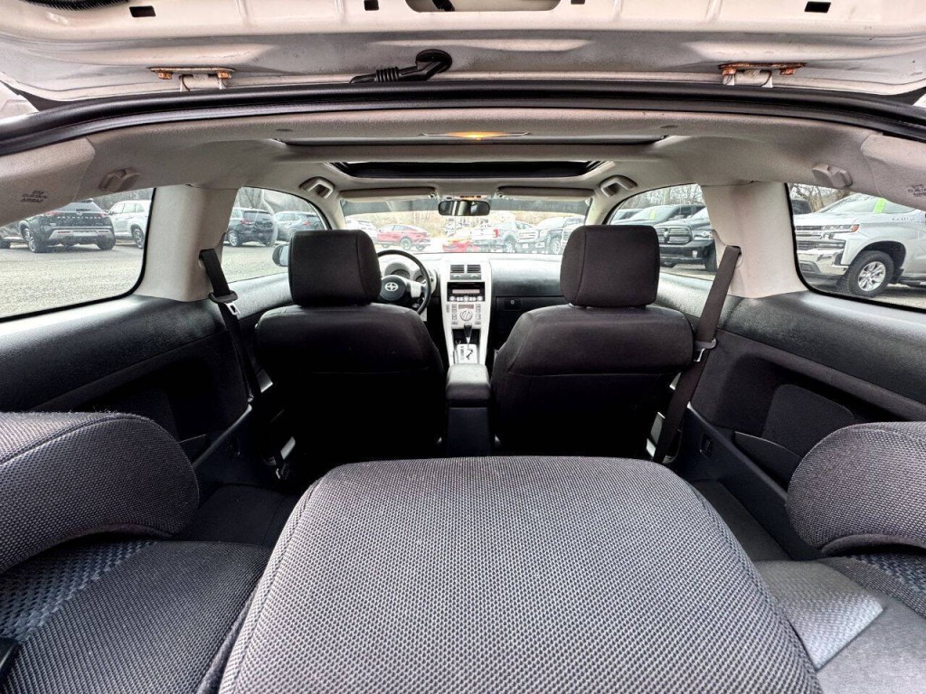 2010 Scion tC Image 31