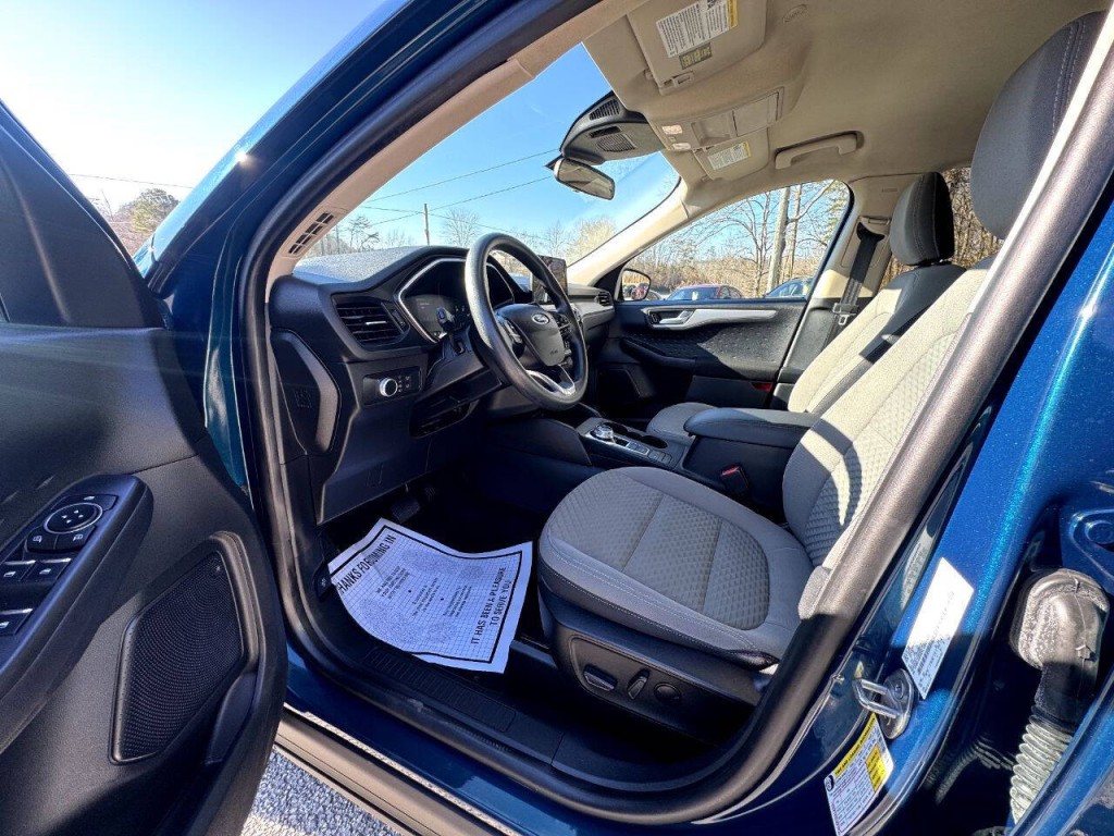 2020 Ford Escape Image 27