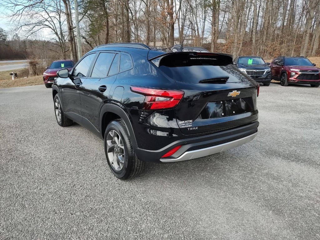 2025 Chevrolet Trax Image 5
