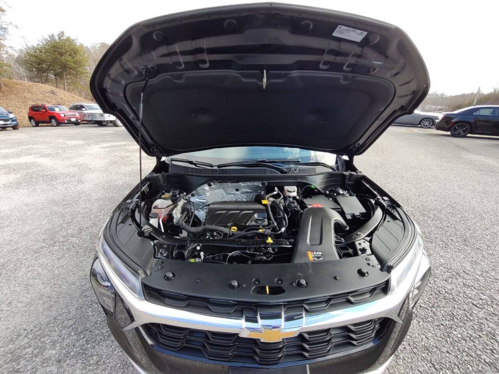 2025 Chevrolet Trax Image 35