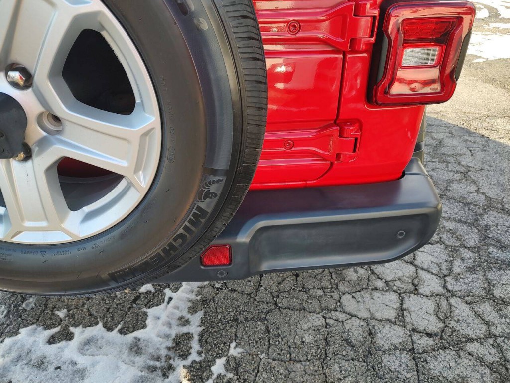 2019 Jeep Wrangler Image 21