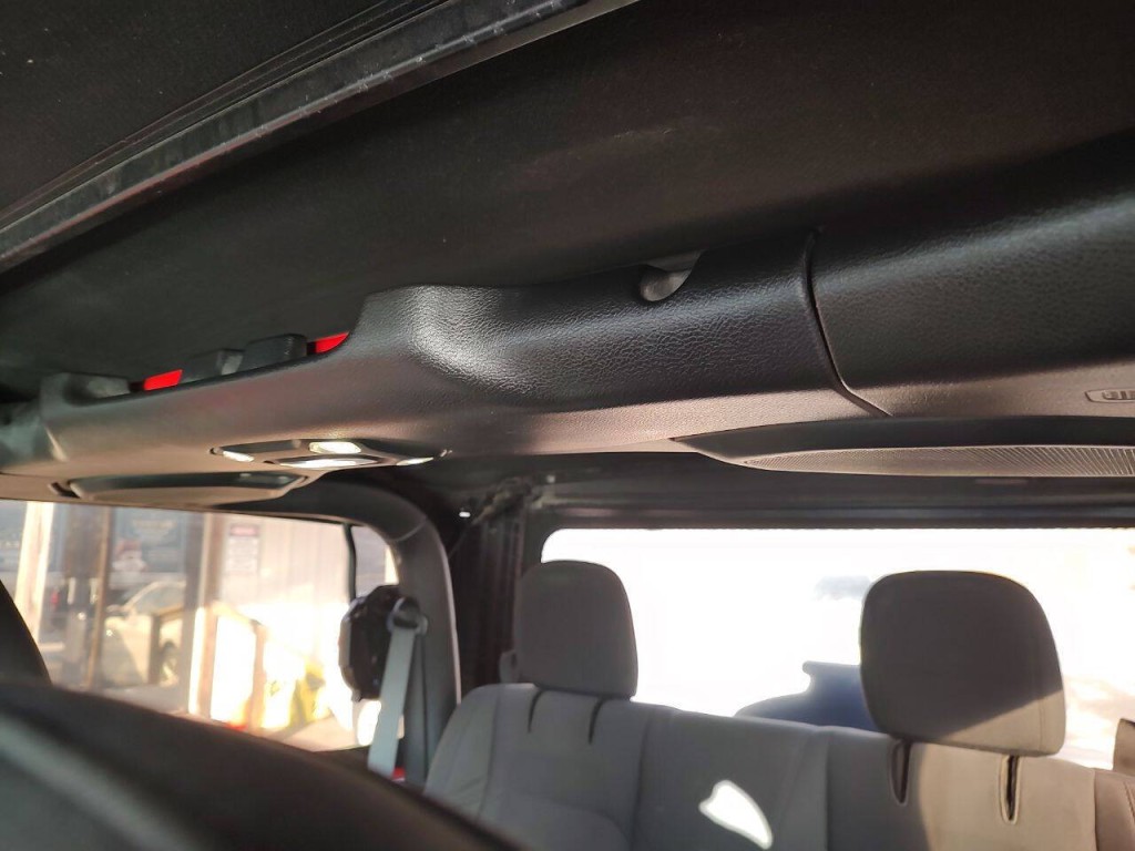 2019 Jeep Wrangler Image 30