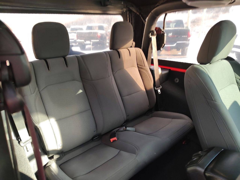 2019 Jeep Wrangler Image 34