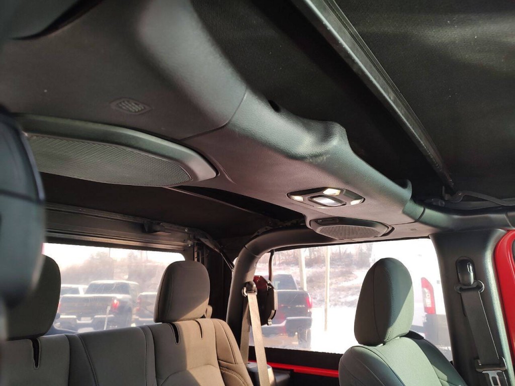 2019 Jeep Wrangler Image 35