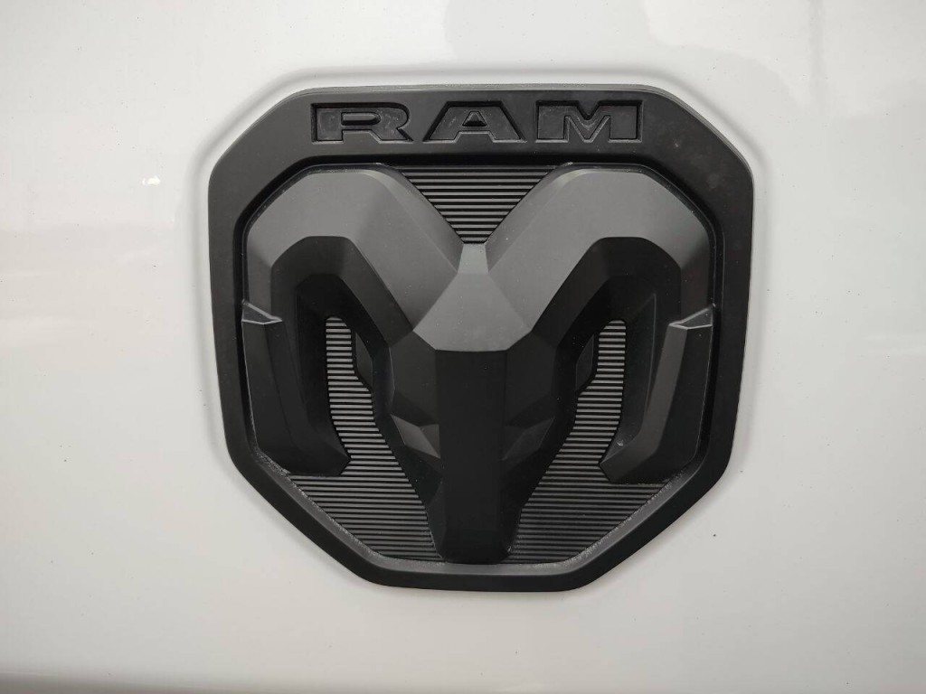 2024 RAM 2500 Image 12