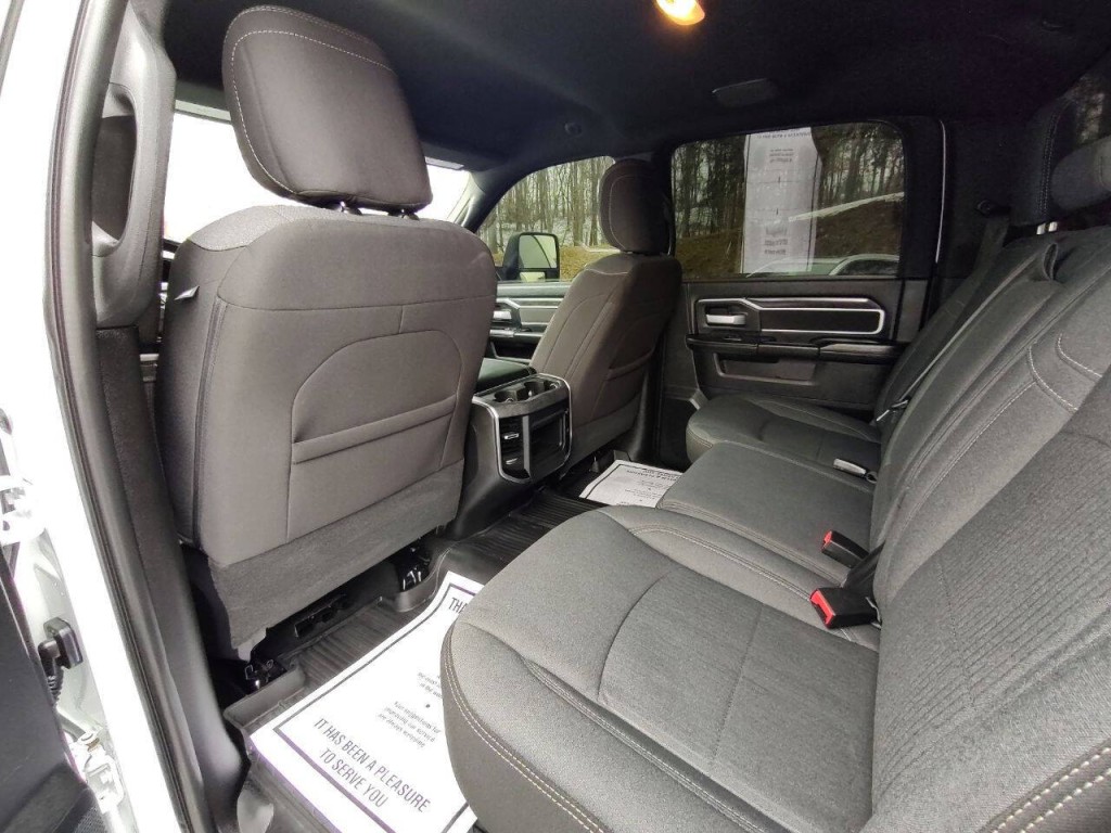 2024 RAM 2500 Image 17