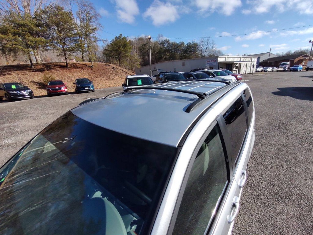 2008 Chrysler Town & Country Image 8